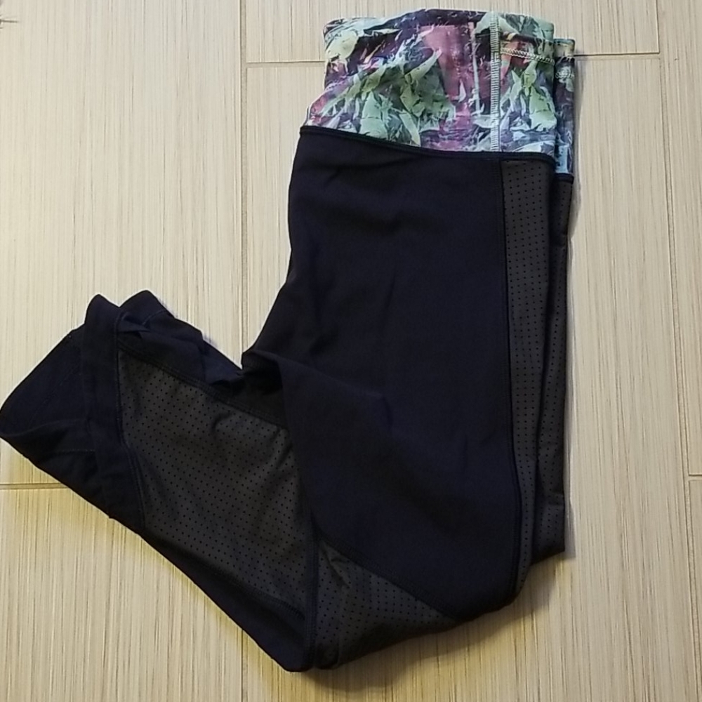 Lululemon Var City Crop